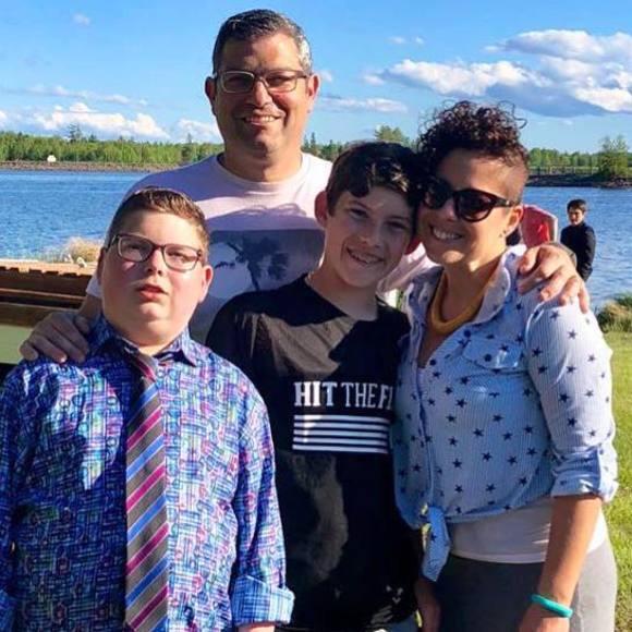 Meet your Posher, Shelly - Picture 1 of 1